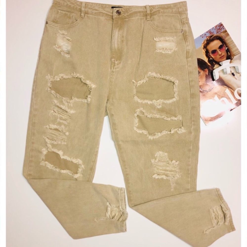 MISSGUIDED Riot Mom Jeans Extreme Ripped Rigid With High Waist - Picture 2 of 4